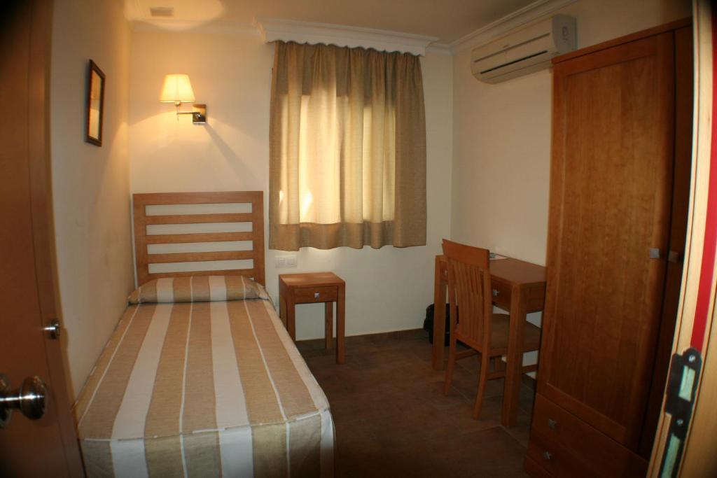 Hostal Margarita La Línea de la Concepción 객실 사진